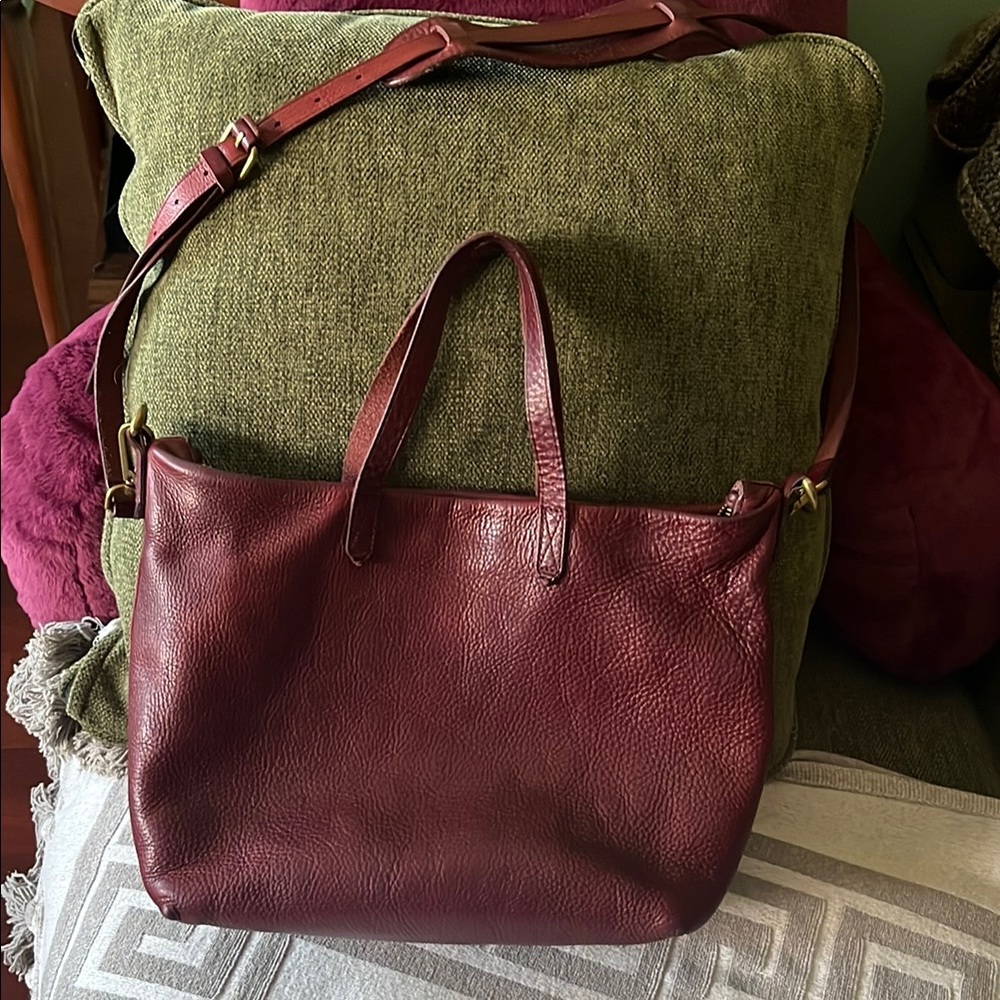 Madewell cross- body leather zip tote!